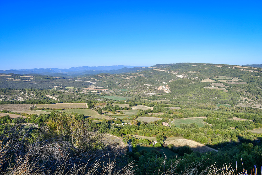 Viens, Provence © French Moments