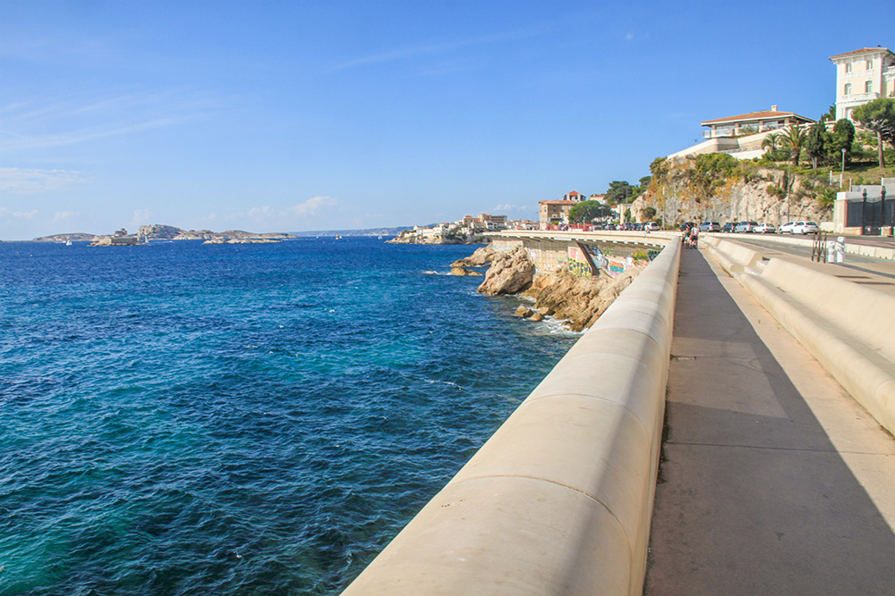 Corniche Kennedy Marseille. Photo by Jeanne Menjoulet - licence [CC BY 2.0] from Wikimedia Commons