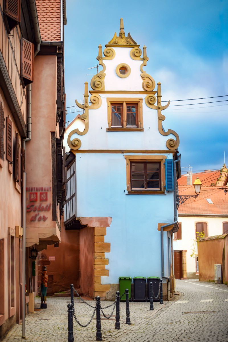 Molsheim Alsace 02 LR © French Moments La Maison des Sœurs à Molsheim © French Moments