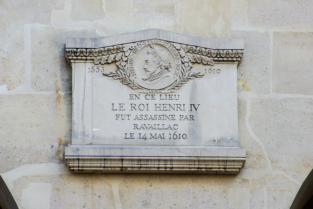Rue de la Ferronnerie - Commemorative Plaque © French Moments