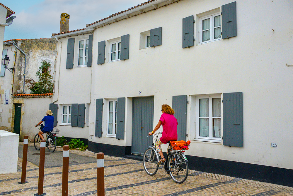 Les Portes-en-Ré, Ile de Ré © Jean-Pierre Bazard - licence [CC BY-SA 3.0] from Wikimedia Commons