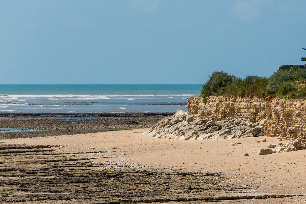 Sainte-Marie-de-Ré Beach © Jubulon - licence [CC0] from Wikimedia Commons