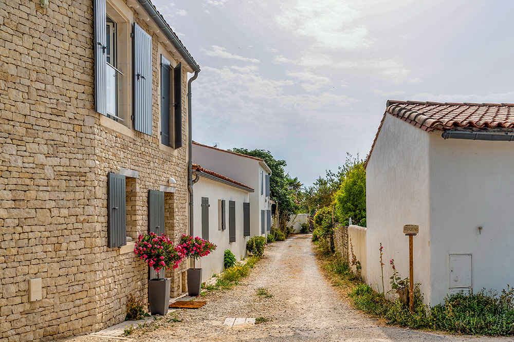 Sainte-Marie-de-Ré. Photo by JJFarquitectos via Envato Elements