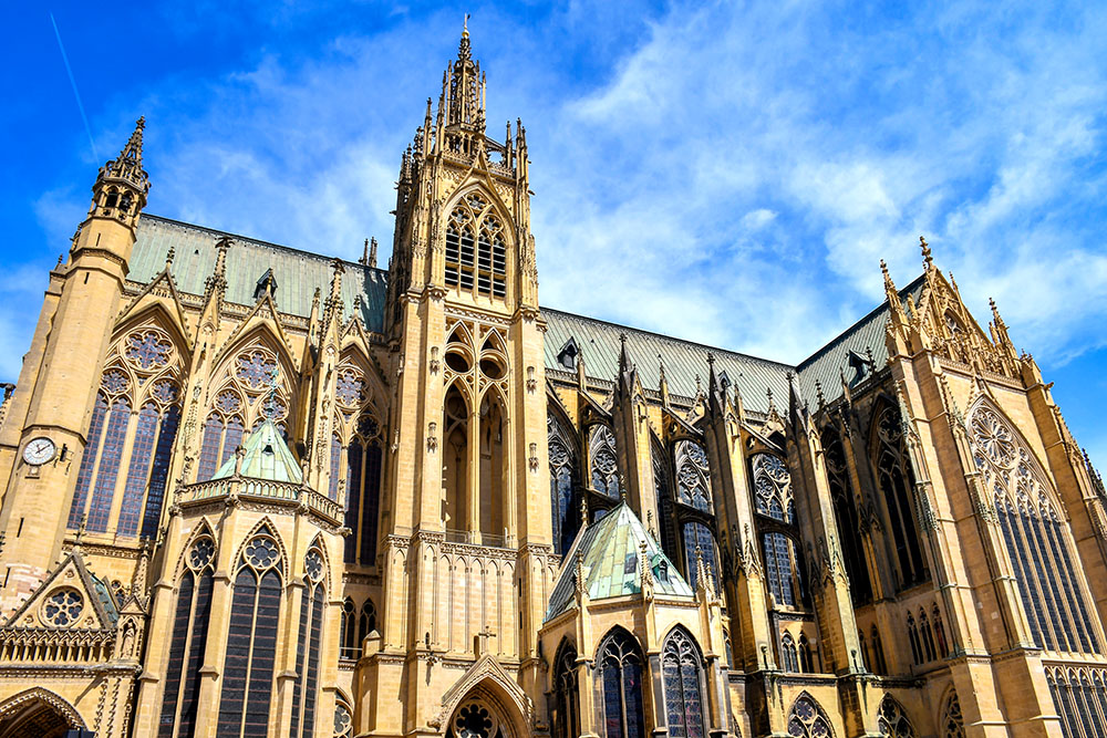 Metz Cathedral, Place d'Armes © French Moments