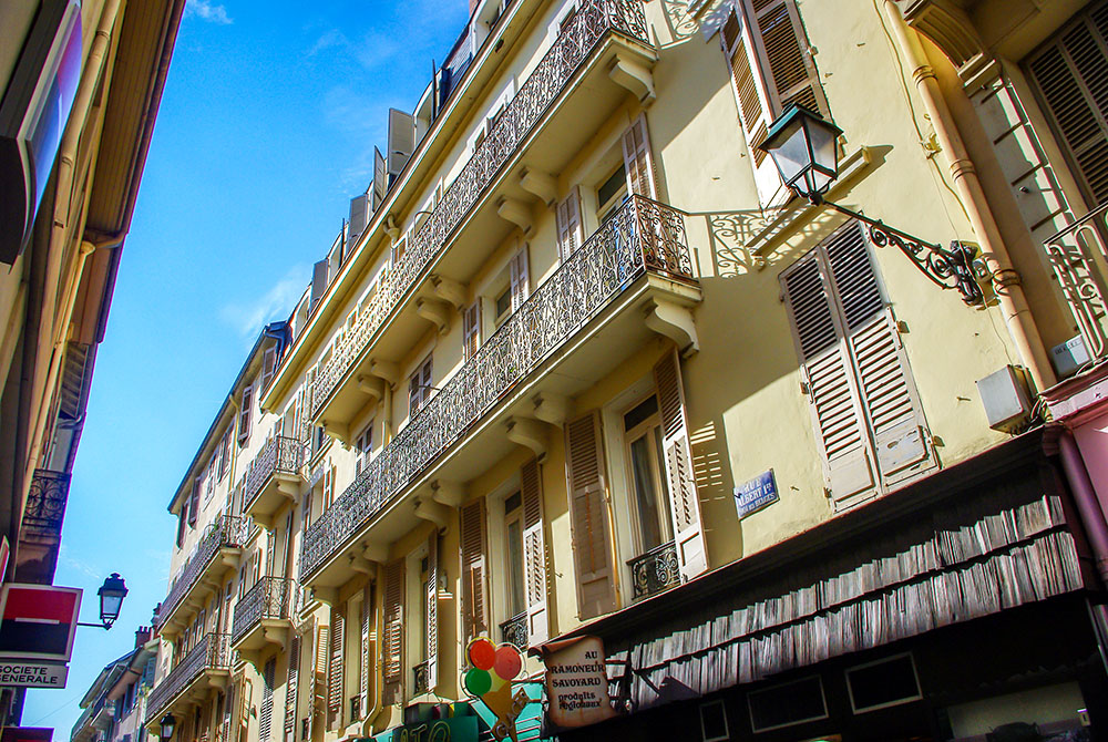 Rue Albert 1er © French Moments