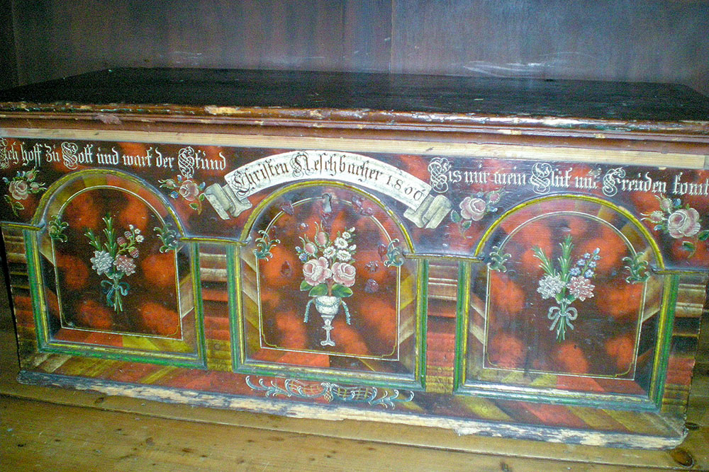 Alsatian Painted Furniture © French Moments