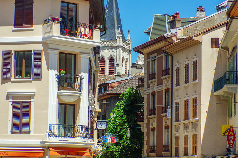 Clocher de l'église Saint-François de Sales, Thonon © French Moments