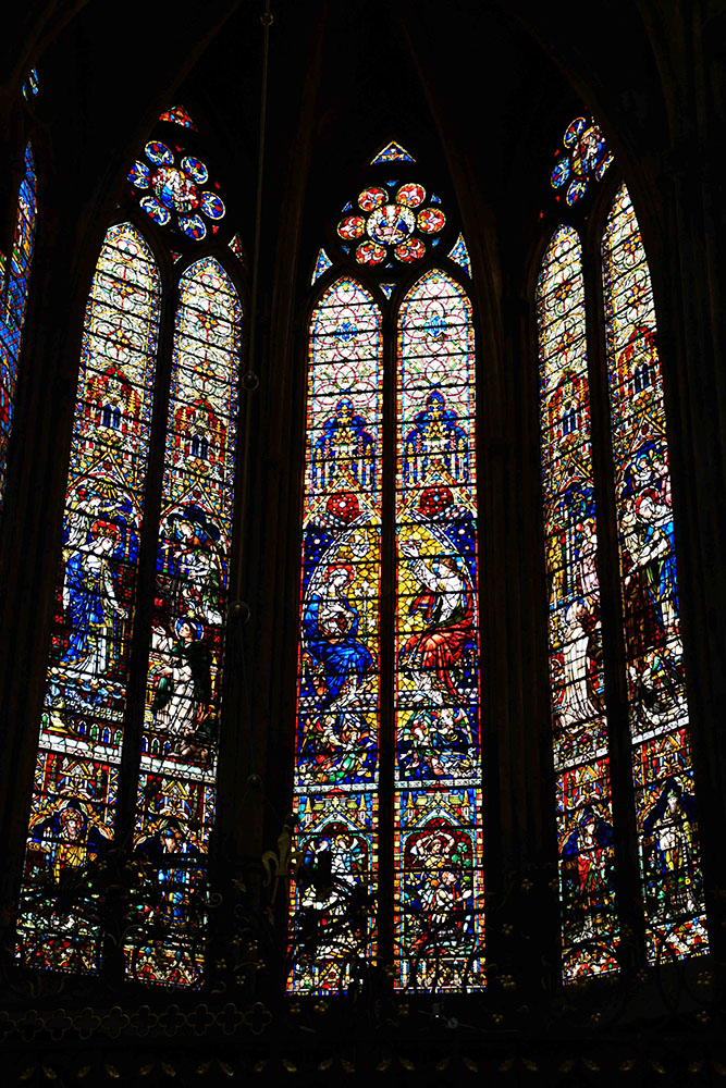 Stained-glass from the 19th century in Notre-Dame de la Ronde 
