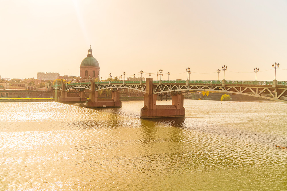 Toulouse student guide - the Garonne and Dome de la Grave. Photo by Image-Source via Envato Elements