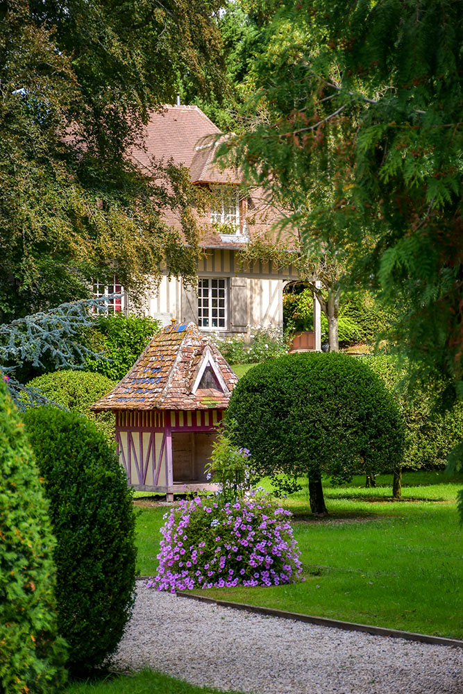 The gardens of the Château de Boutemont