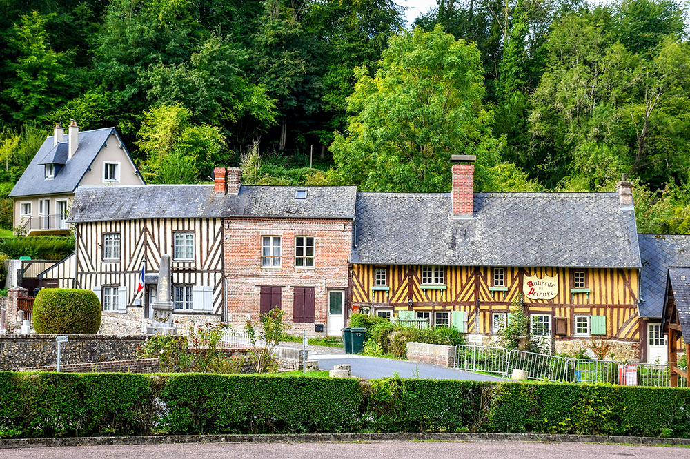 A few old half-timbered houses in Saint-Hymer