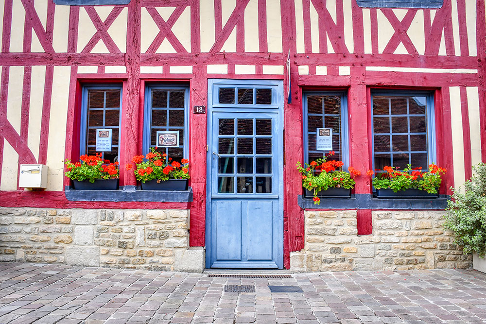 Beuvron-en-Auge 17 copyright French Moments Half-timbered façades on Place Michel Vermughen in Beuvron-en-Auge