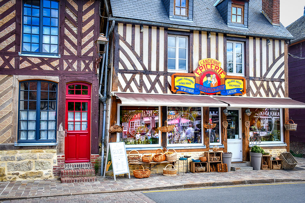 Beuvron-en-Auge 30 copyright French Moments Shops in Beuvron-en-Auge