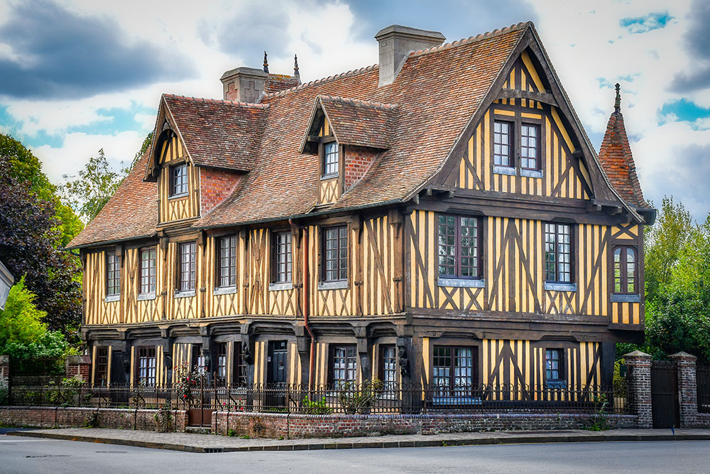 Beuvron-en-Auge 35 copyright French Moments The old manor house in Beuvron-en-Auge