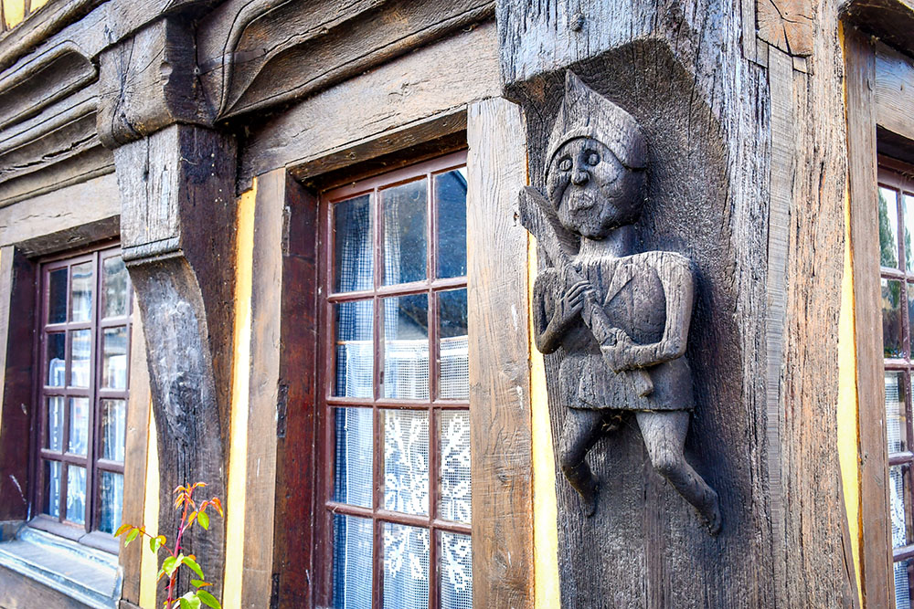 Beuvron-en-Auge 45 copyright French Moments Wooden sculptures at the old manor house in Beuvron-en-Auge