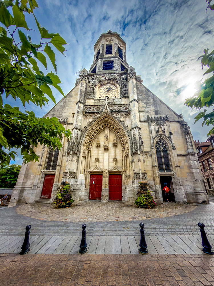 Honfleur 47 copyright French Moments The church of Saint-Leonard in Honfleur